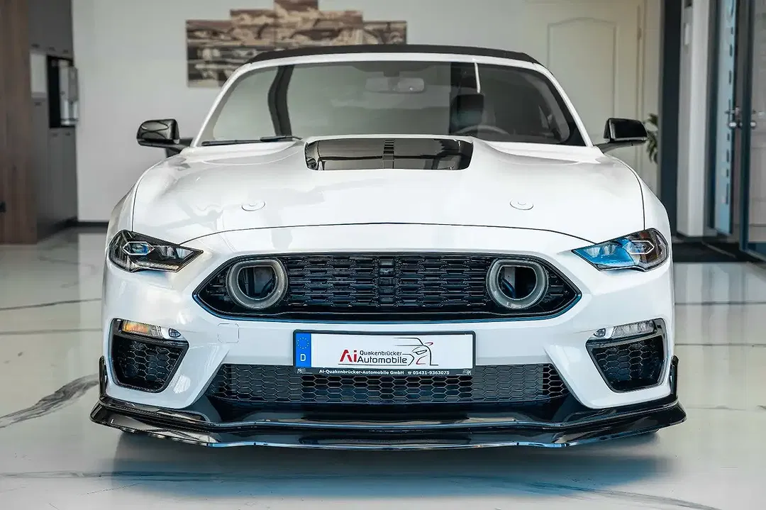 Ford Mustang - Thumbnail 2