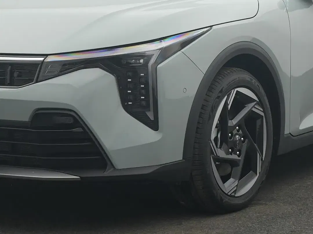 Kia K4 - Thumbnail 8