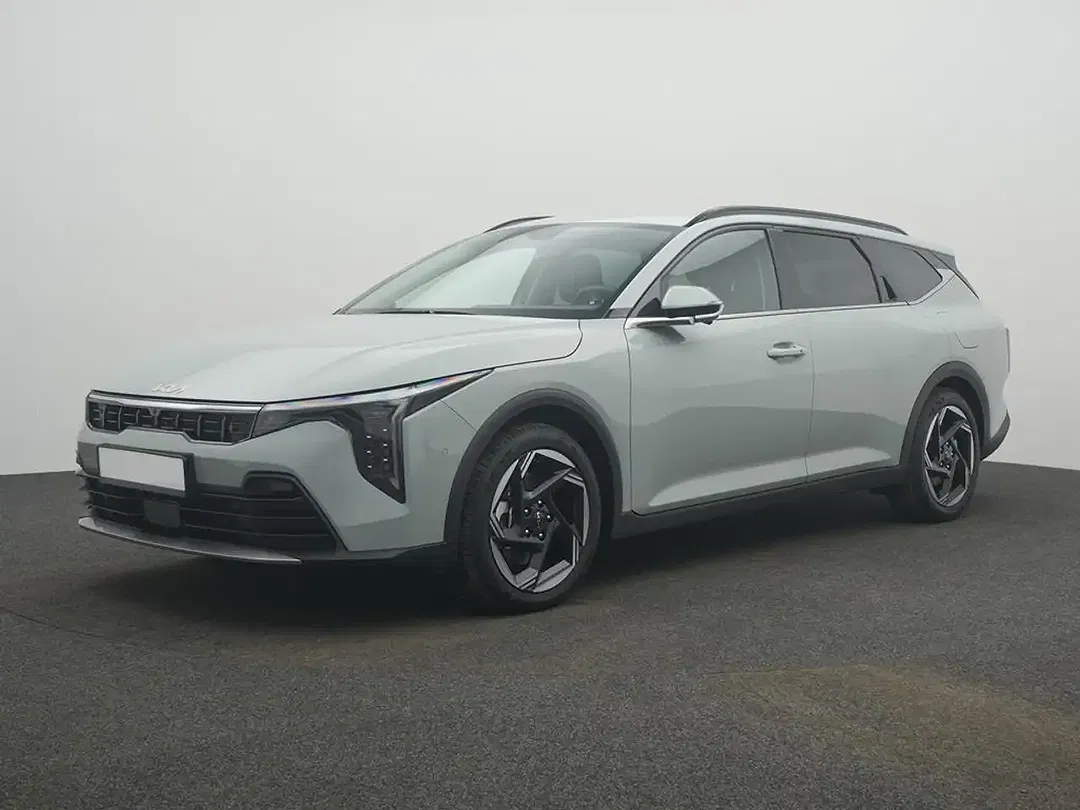 Kia K4 - Thumbnail 2