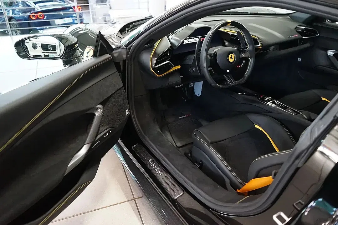 Ferrari 296 GTB - Thumbnail 10