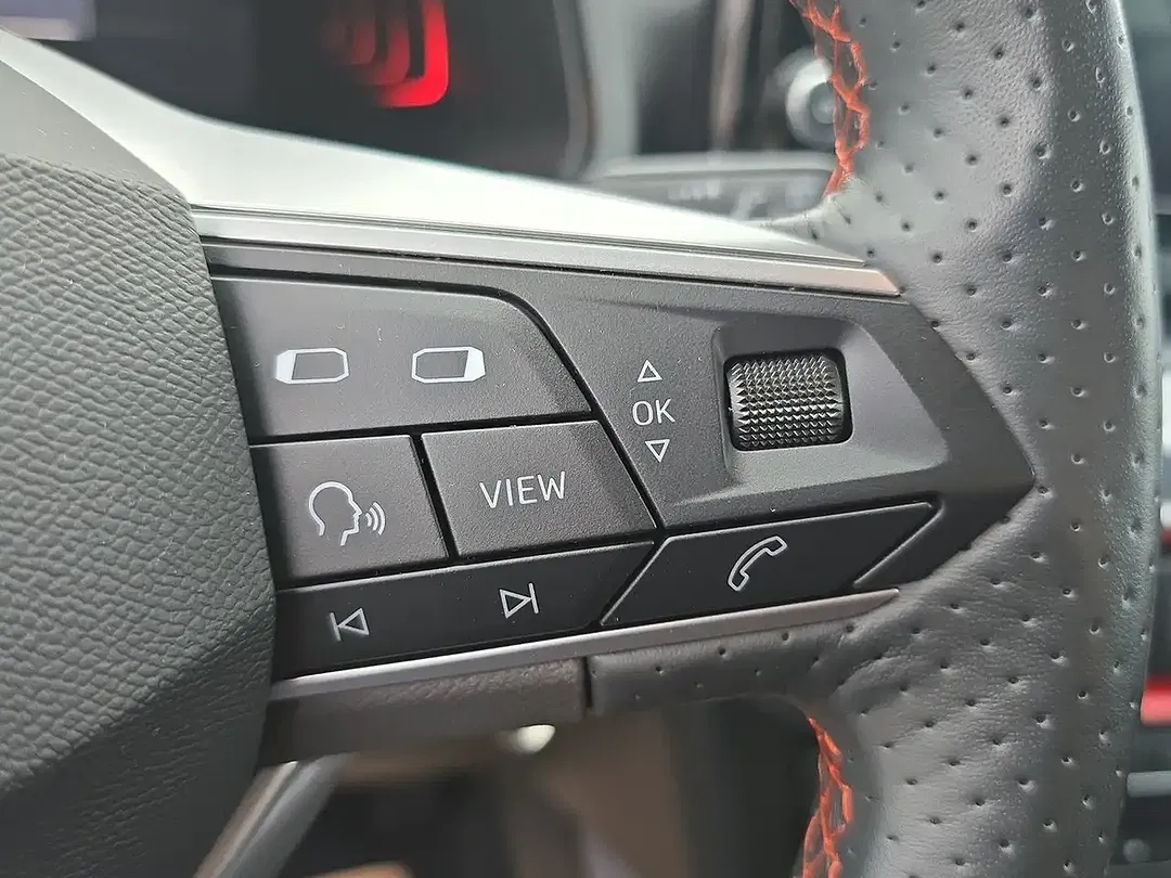 SEAT Arona - Thumbnail 14