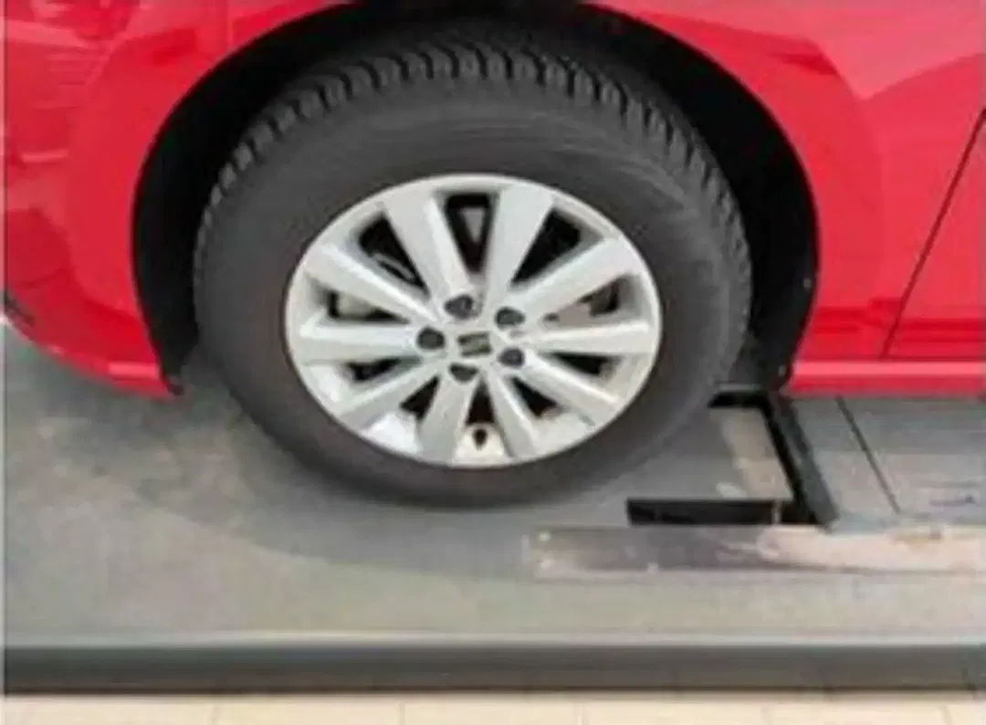 SEAT Ibiza - Thumbnail 4
