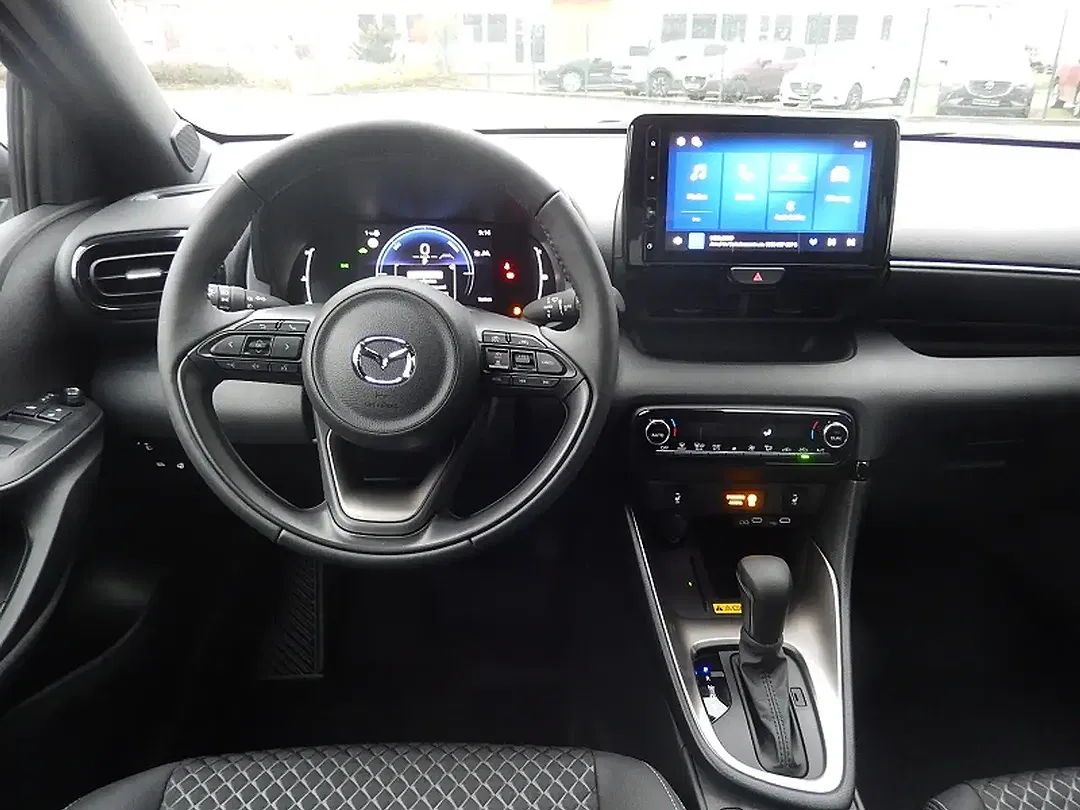 Mazda 2 - Thumbnail 10