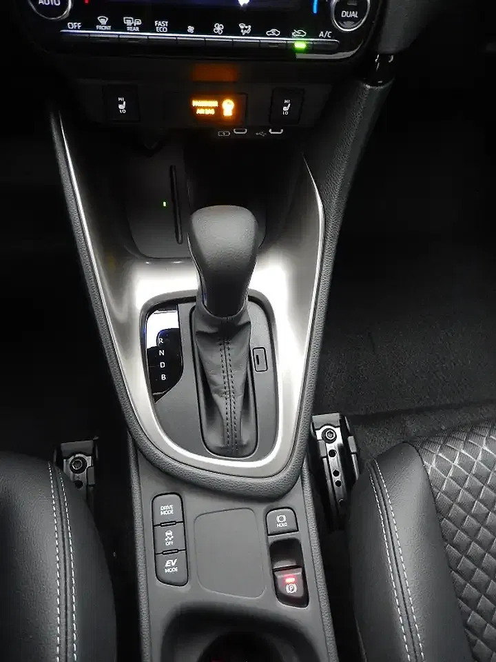 Mazda 2 - Thumbnail 8