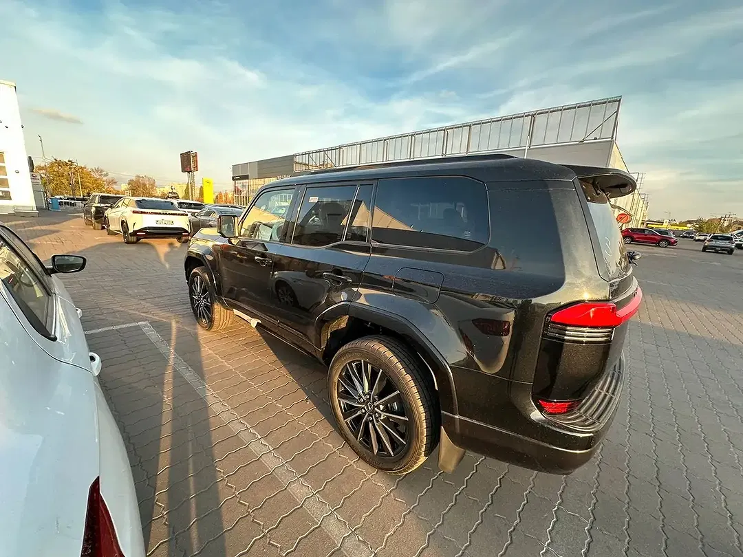 Lexus GX 550 - Thumbnail 15