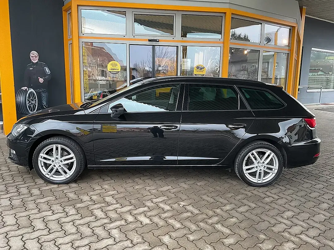 SEAT Leon - Thumbnail 2
