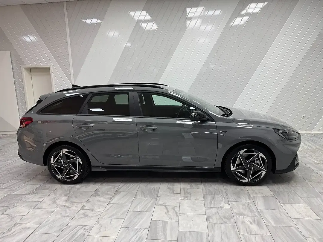 Hyundai i30 - Thumbnail 1