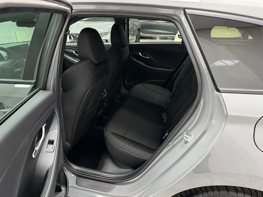 Hyundai i30 - Thumbnail 11
