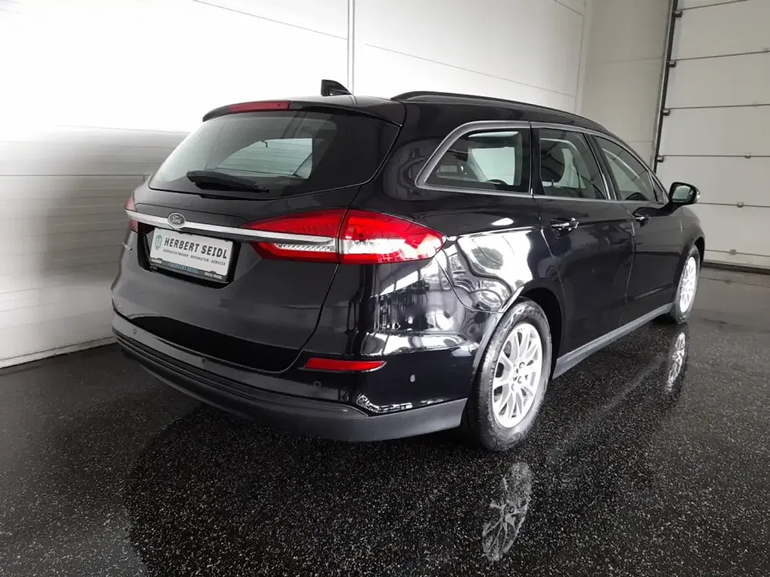 Ford Mondeo - Thumbnail 2