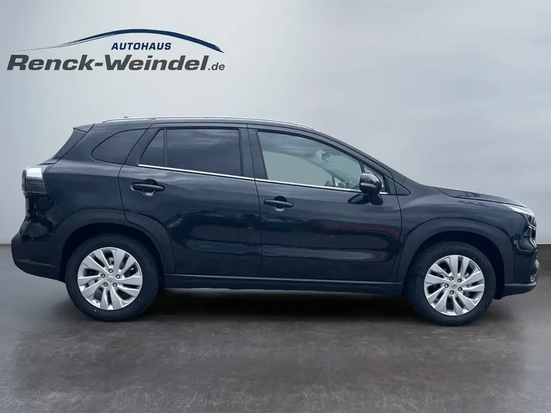 Suzuki SX4 S-Cross - Thumbnail 5
