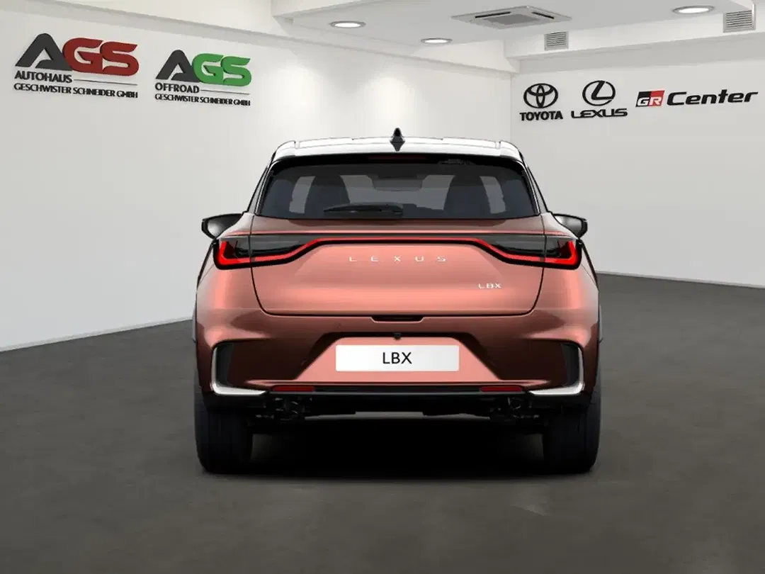 Lexus LBX - Thumbnail 4