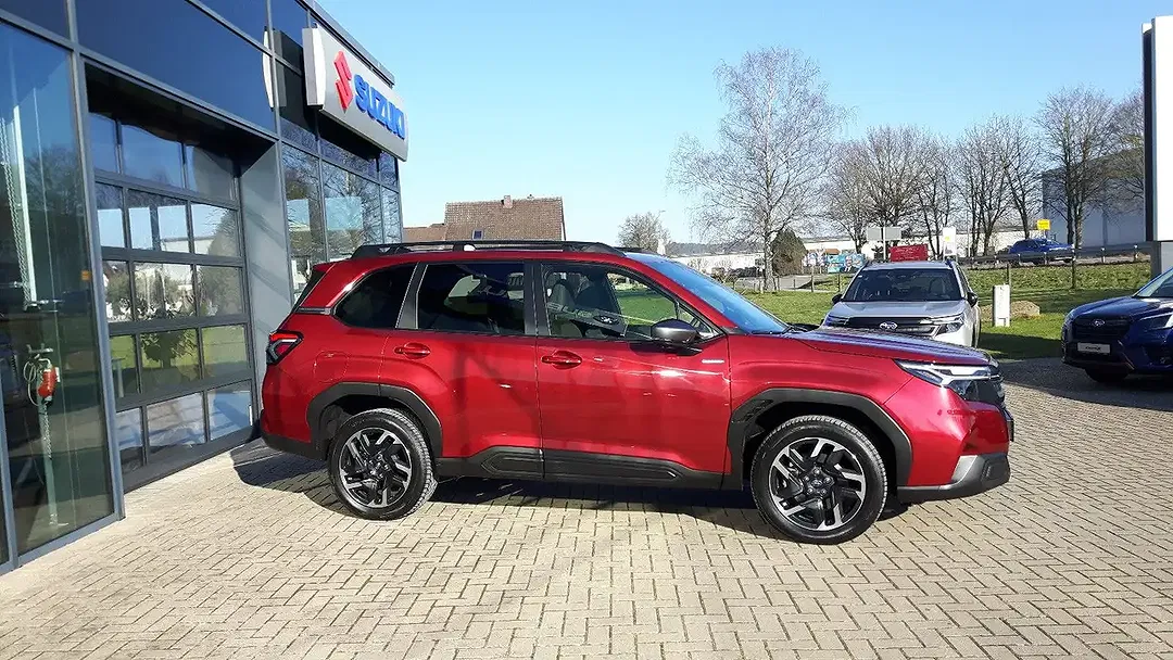 Subaru Forester - Thumbnail 3