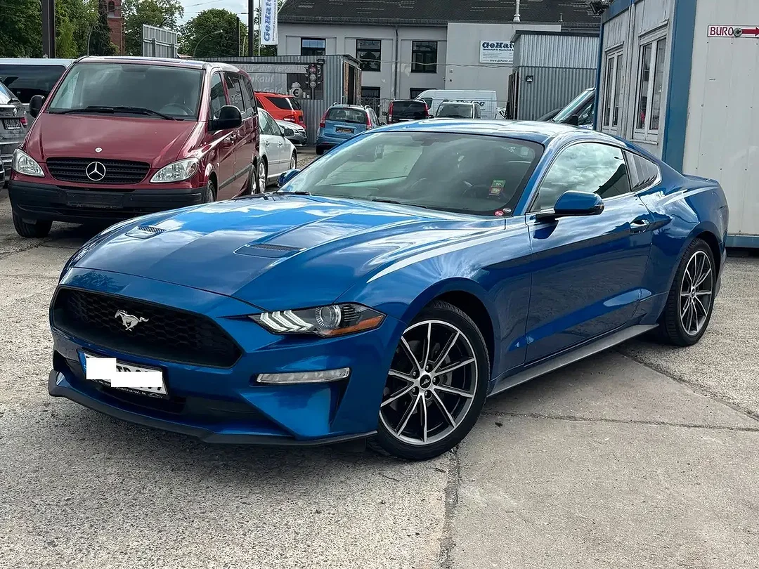 Ford Mustang - Afbeelding 1