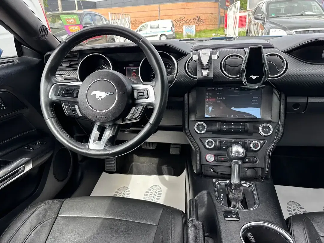 Ford Mustang - Thumbnail 14