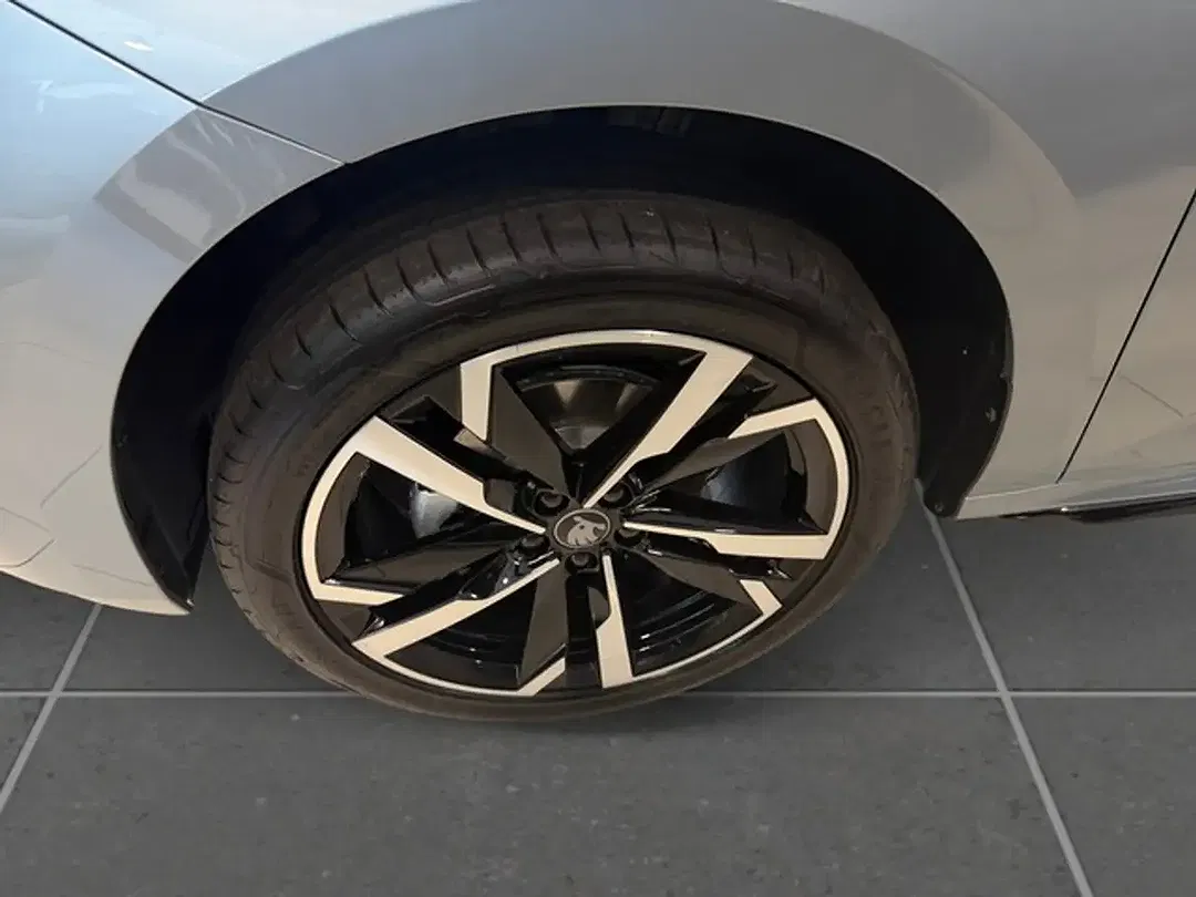 Skoda Kamiq - Thumbnail 7