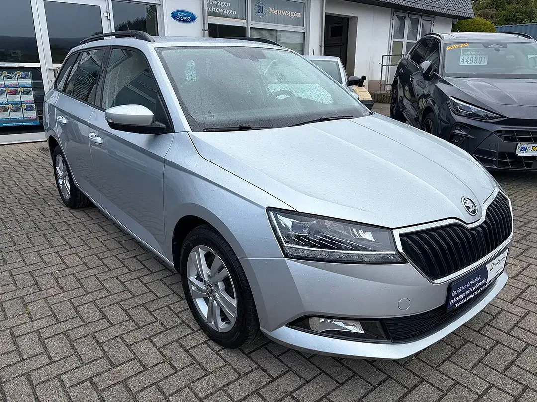 Skoda Fabia - Thumbnail 3