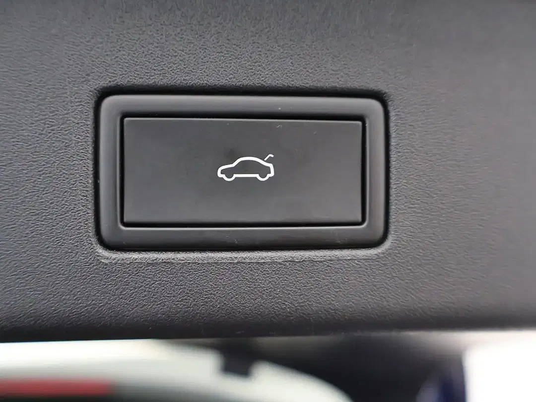 Volkswagen ID.4 - Thumbnail 15