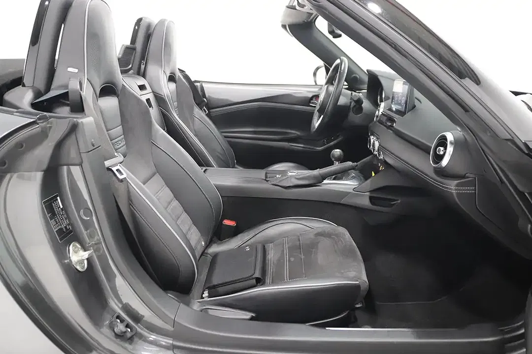 Mazda MX-5 - Thumbnail 12