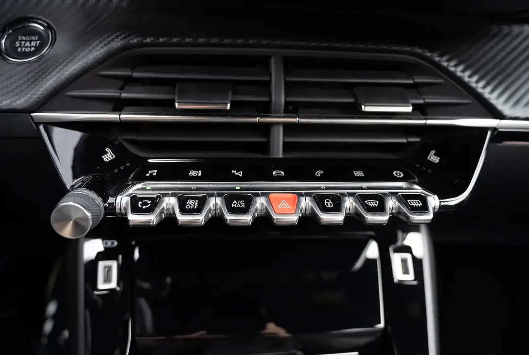 Peugeot 2008 - Thumbnail 10