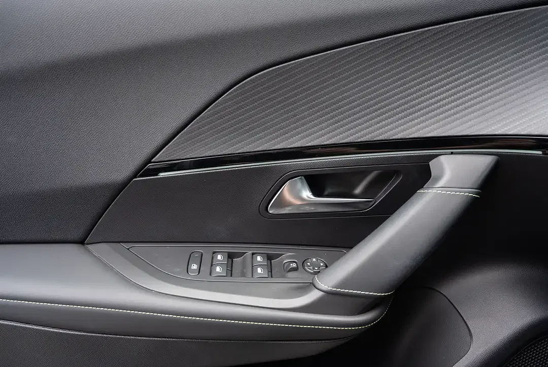 Peugeot 2008 - Thumbnail 13