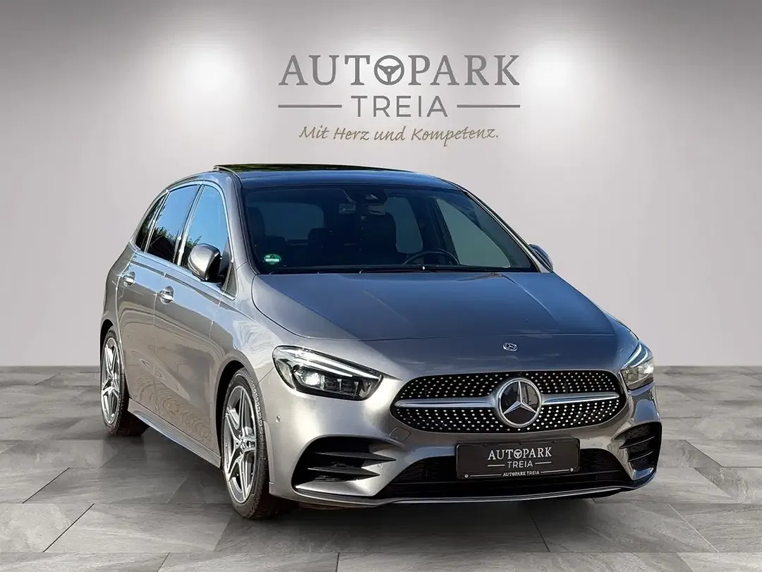 Mercedes-Benz B 180 - Thumbnail 1