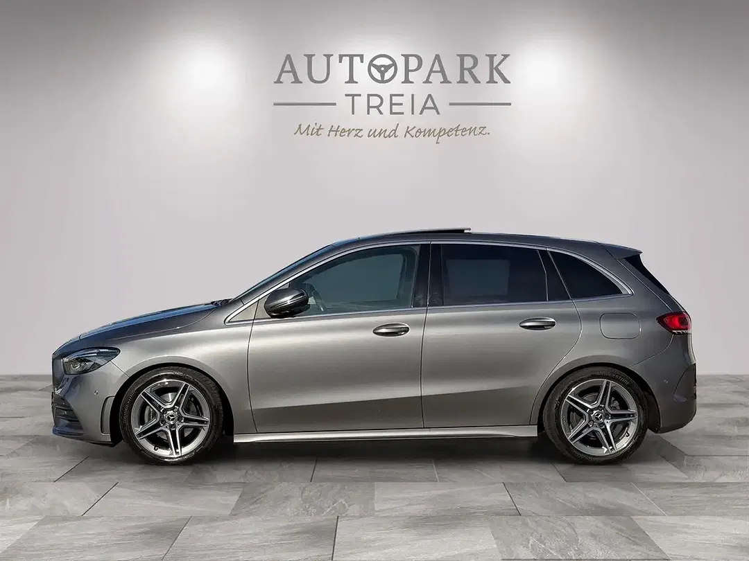 Mercedes-Benz B 180 - Thumbnail 13