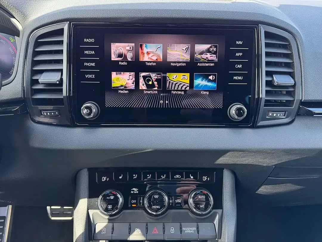 Skoda Karoq - Thumbnail 11