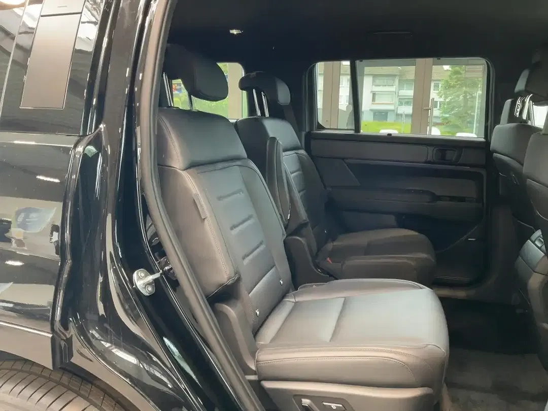 Hyundai SANTA FE - Thumbnail 12