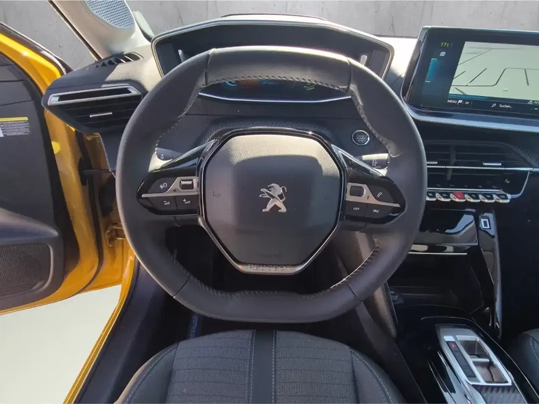 Peugeot 208 - Thumbnail 10
