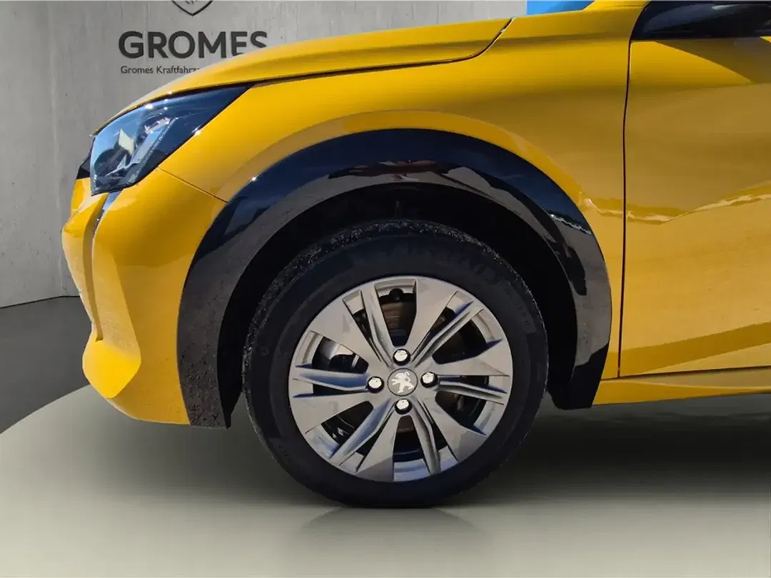 Peugeot 208 - Thumbnail 11