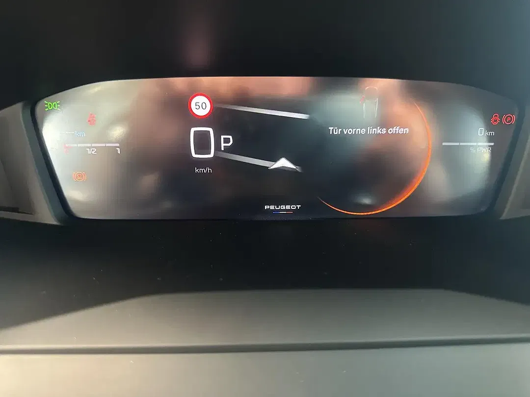 Peugeot 2008 - Thumbnail 12