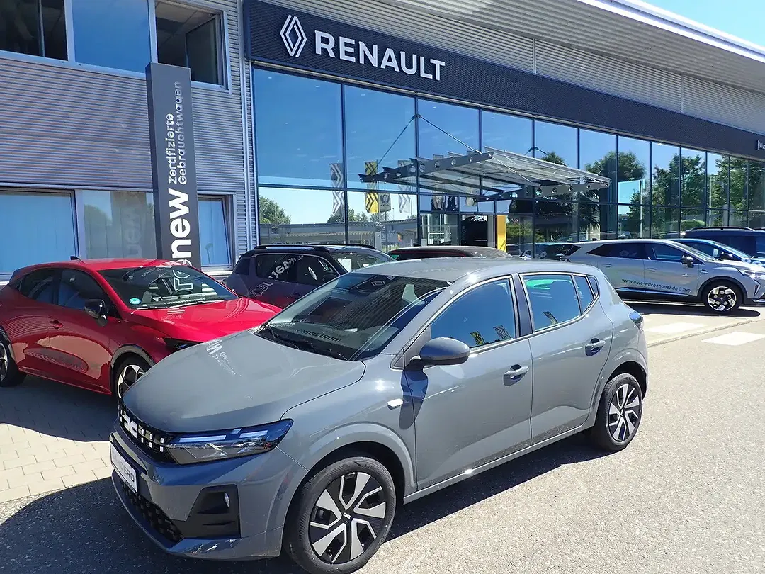 Dacia Sandero - Thumbnail 1