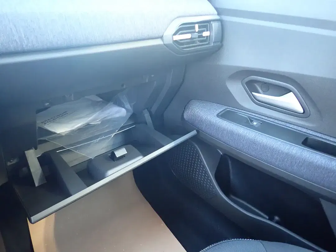 Dacia Sandero - Thumbnail 13