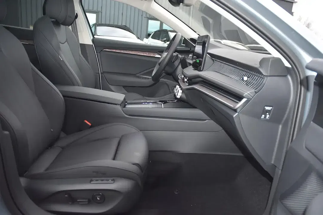 Skoda Superb - Thumbnail 11