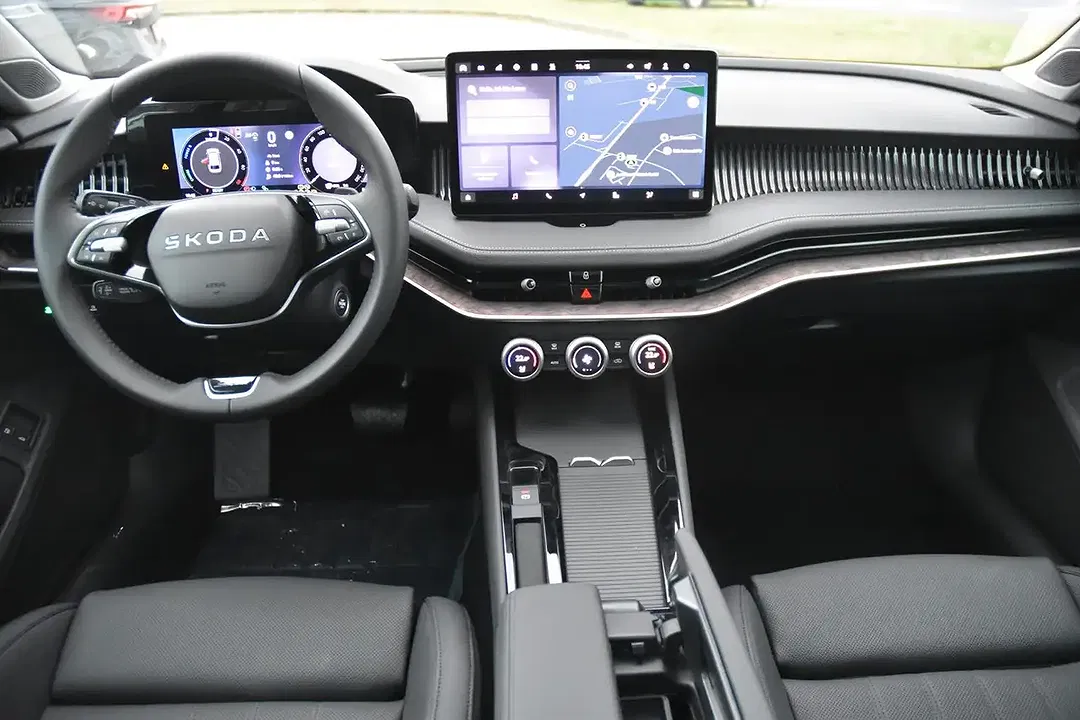Skoda Superb - Thumbnail 17