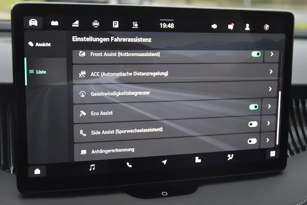 Skoda Superb - Thumbnail 25