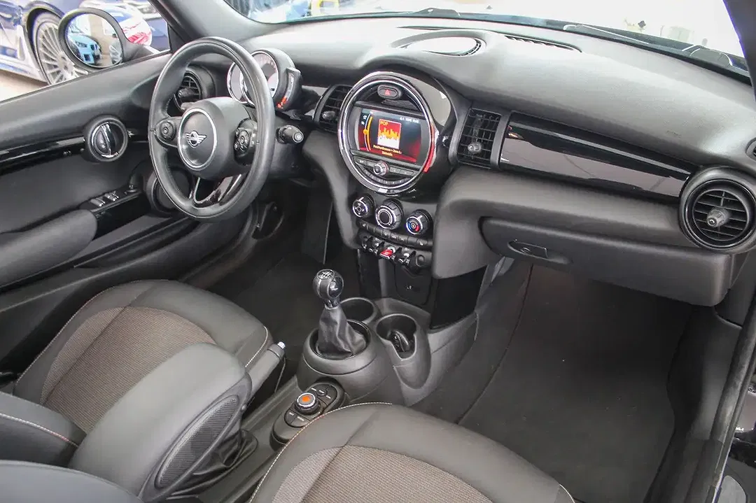 MINI One Cabrio - Thumbnail 12