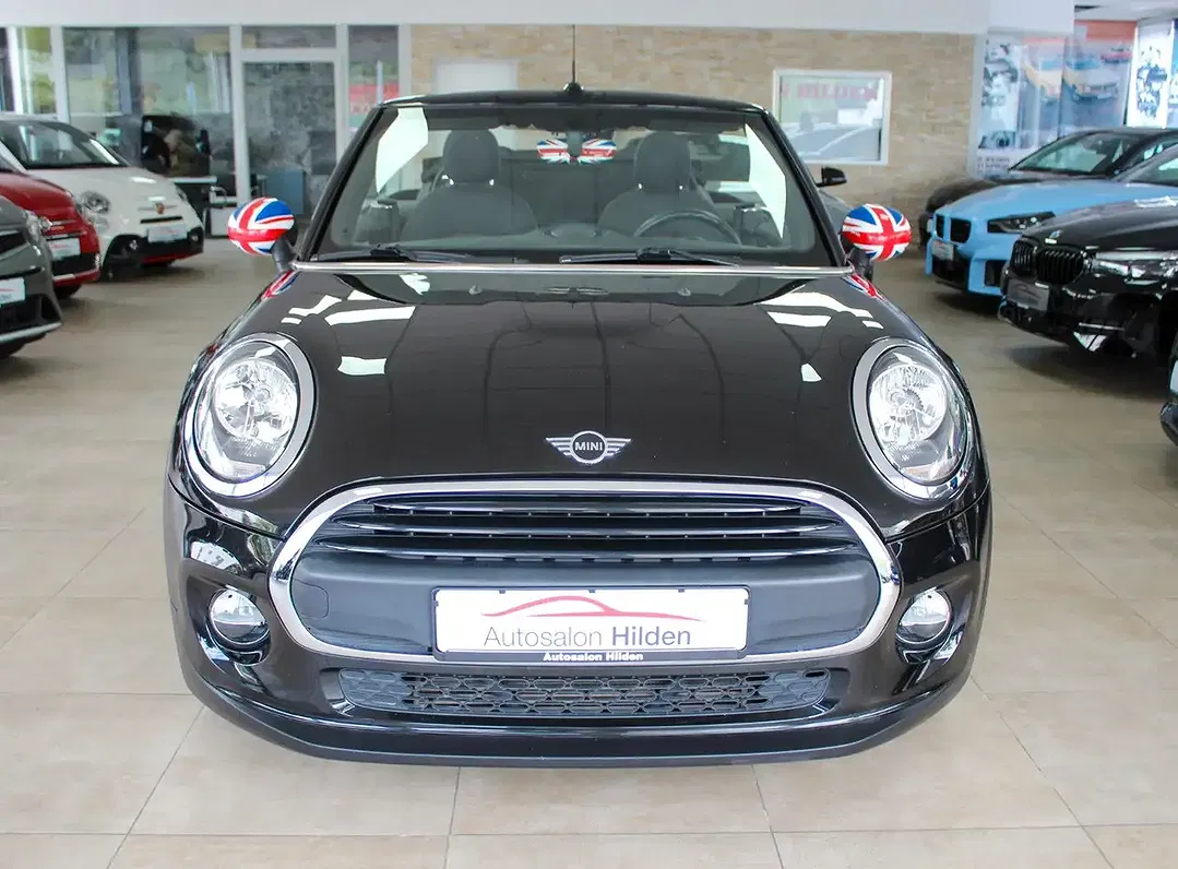 MINI One Cabrio - Thumbnail 2