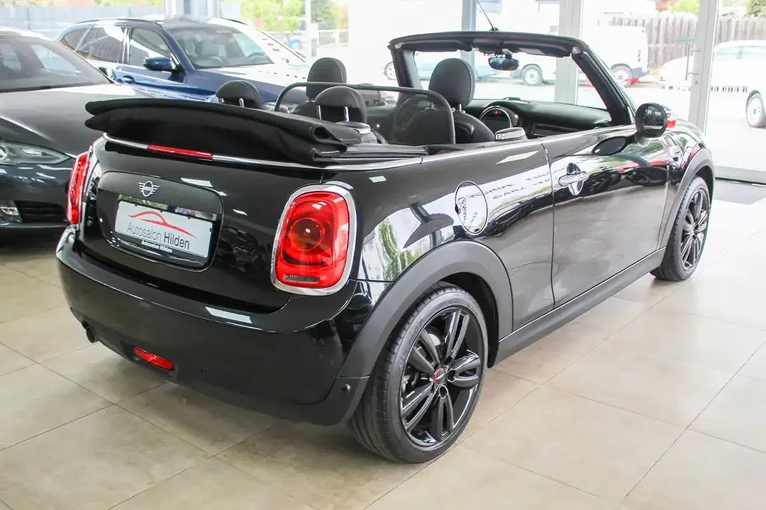 MINI One Cabrio - Thumbnail 4