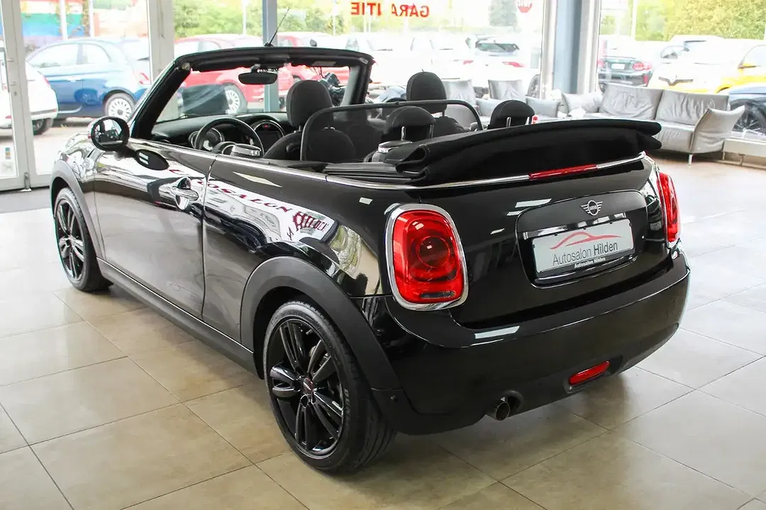 MINI One Cabrio - Thumbnail 6