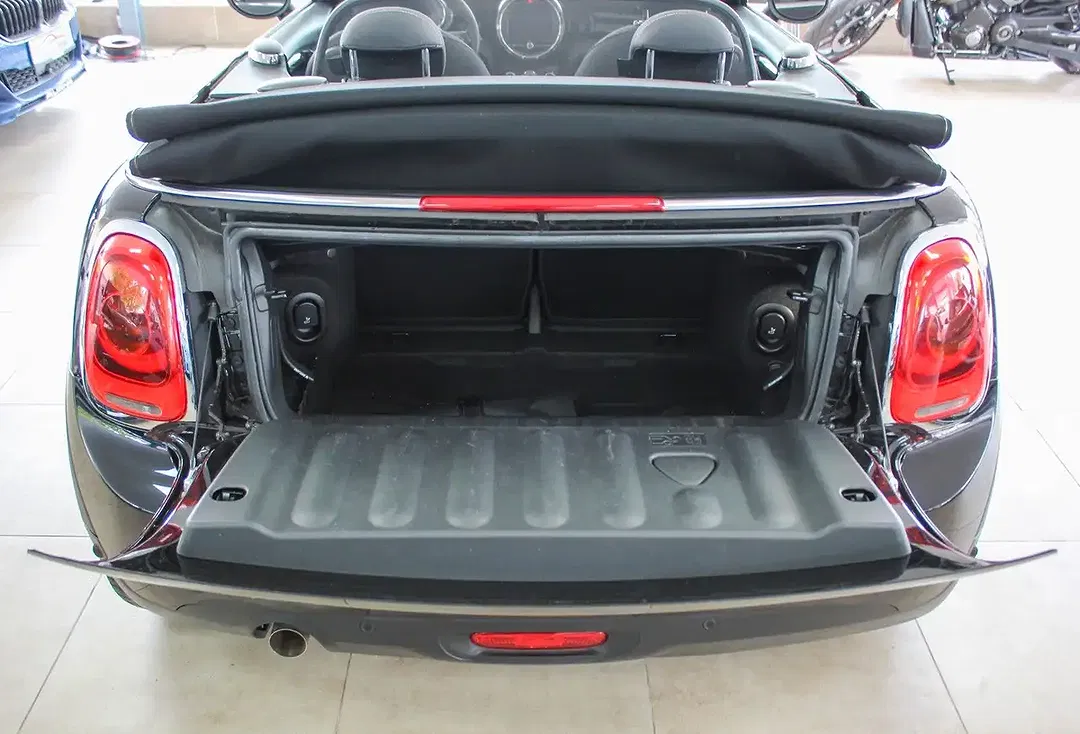MINI One Cabrio - Thumbnail 7