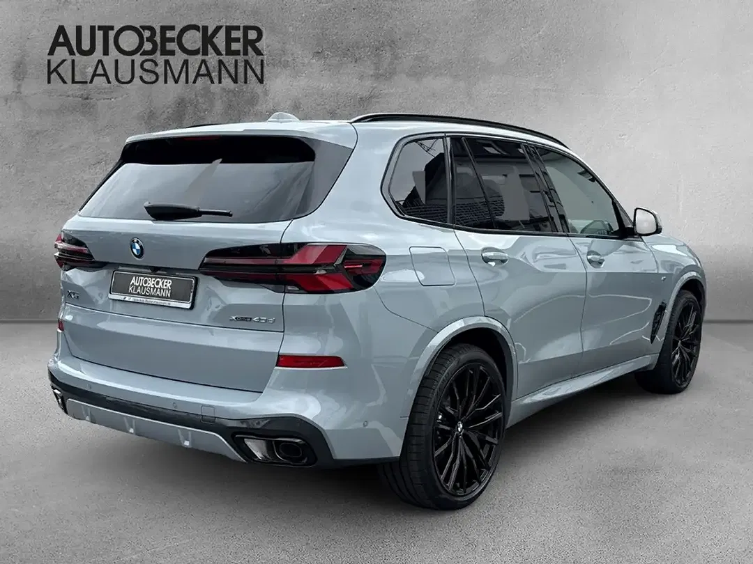BMW X5 - Thumbnail 2