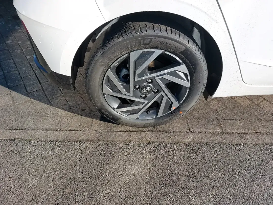Hyundai i20 - Thumbnail 5