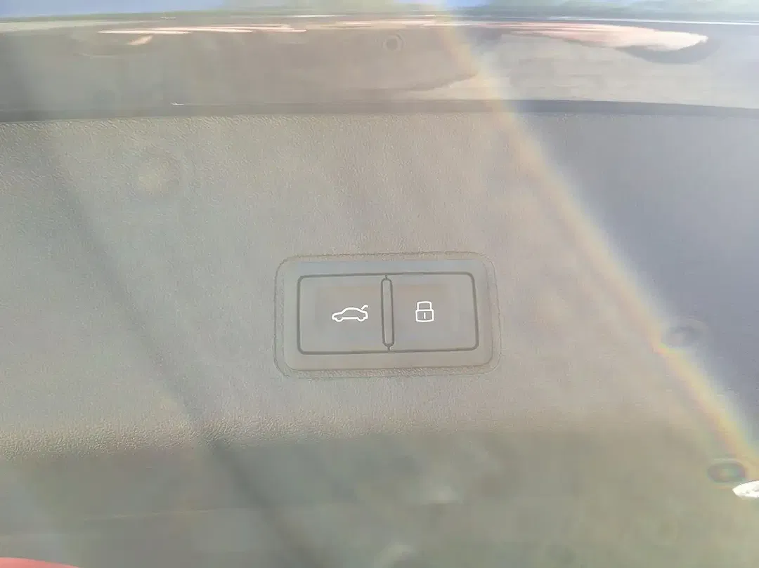 Audi Q3 - Thumbnail 11
