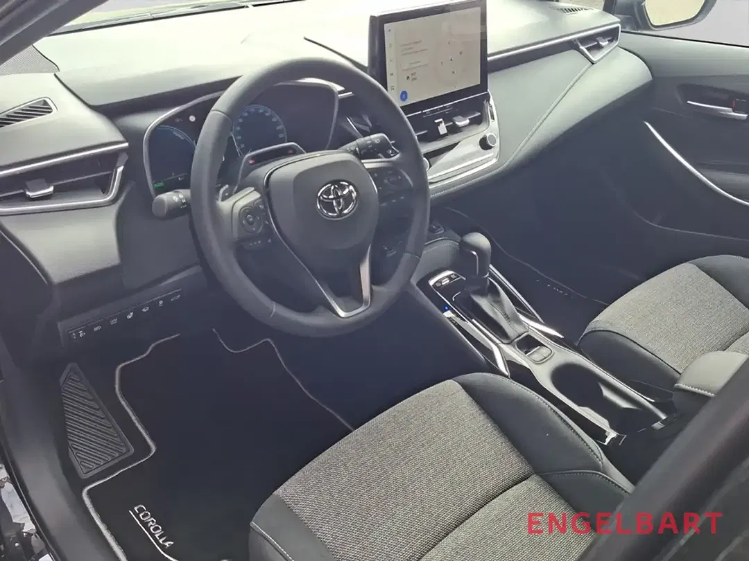 Toyota Corolla - Thumbnail 6