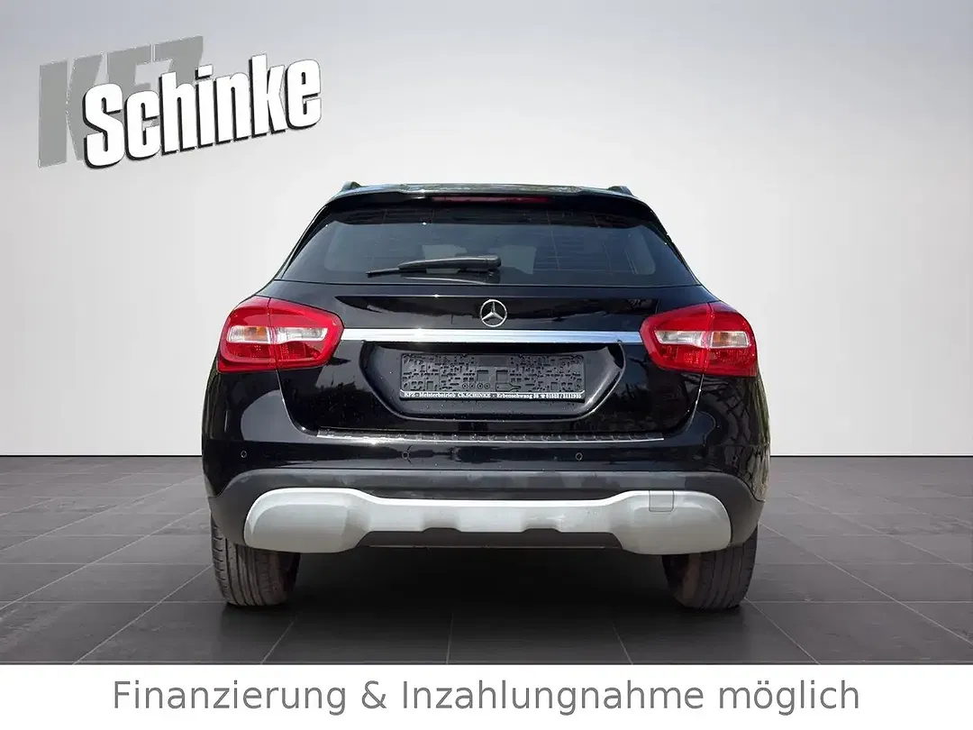 Mercedes-Benz GLA 200 - Thumbnail 4