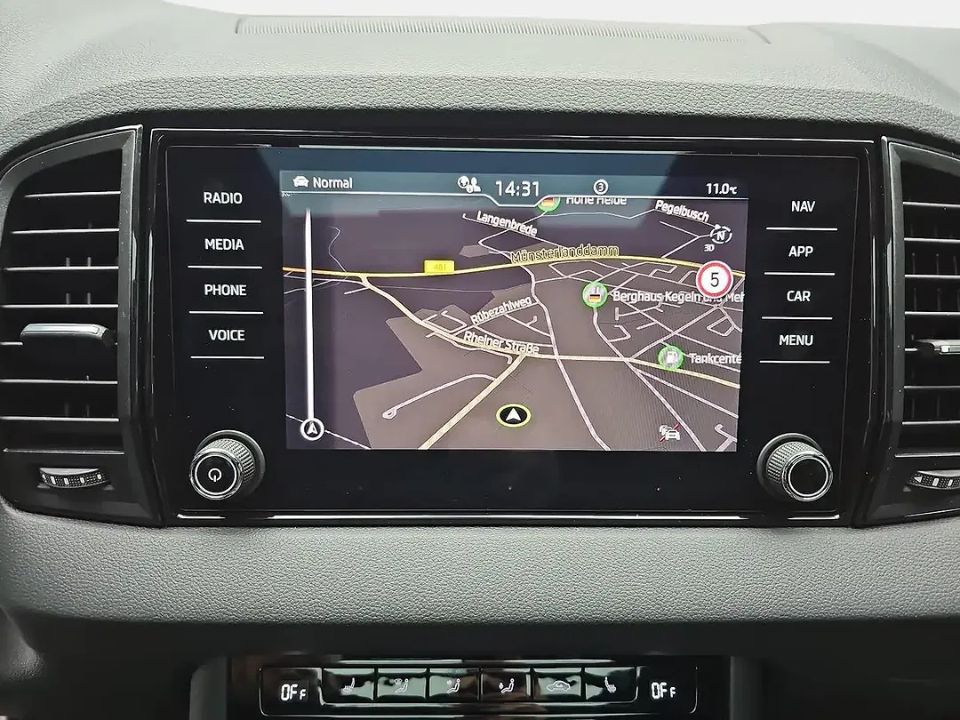 Skoda Karoq - Thumbnail 9