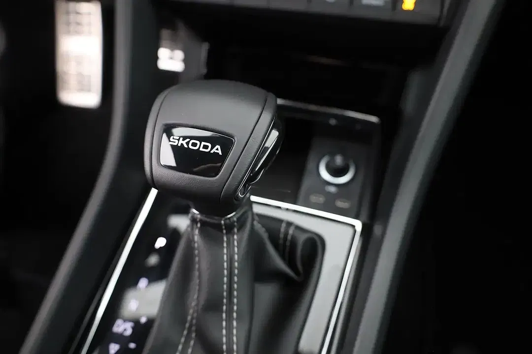 Skoda Karoq - Thumbnail 12