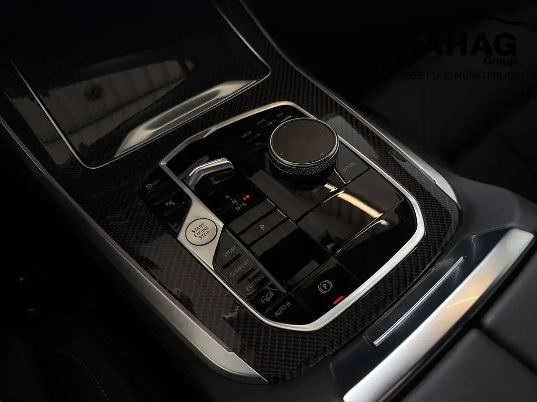 BMW X5 - Thumbnail 10