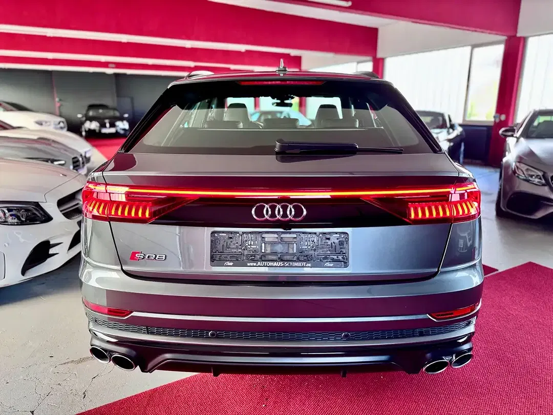 Audi SQ8 - Thumbnail 7